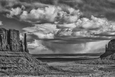 USA, Arizona, Monument Valley Approaching Storm - Photographic Print, 12x8